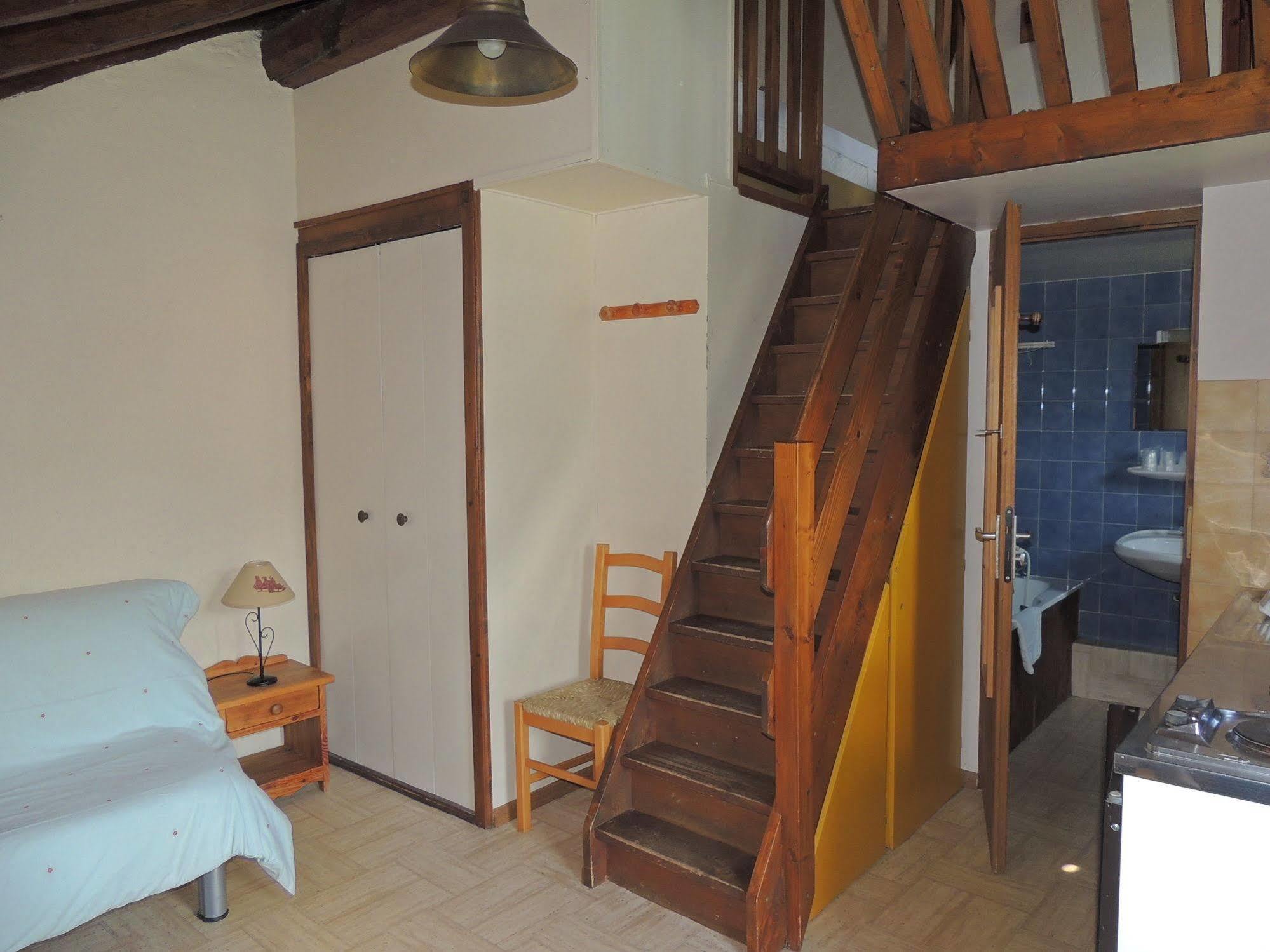 Le Morillon Hotel Exterior foto